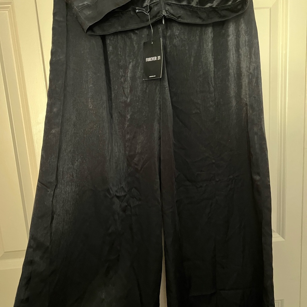 Forever21 Satin wide leg pants NEW